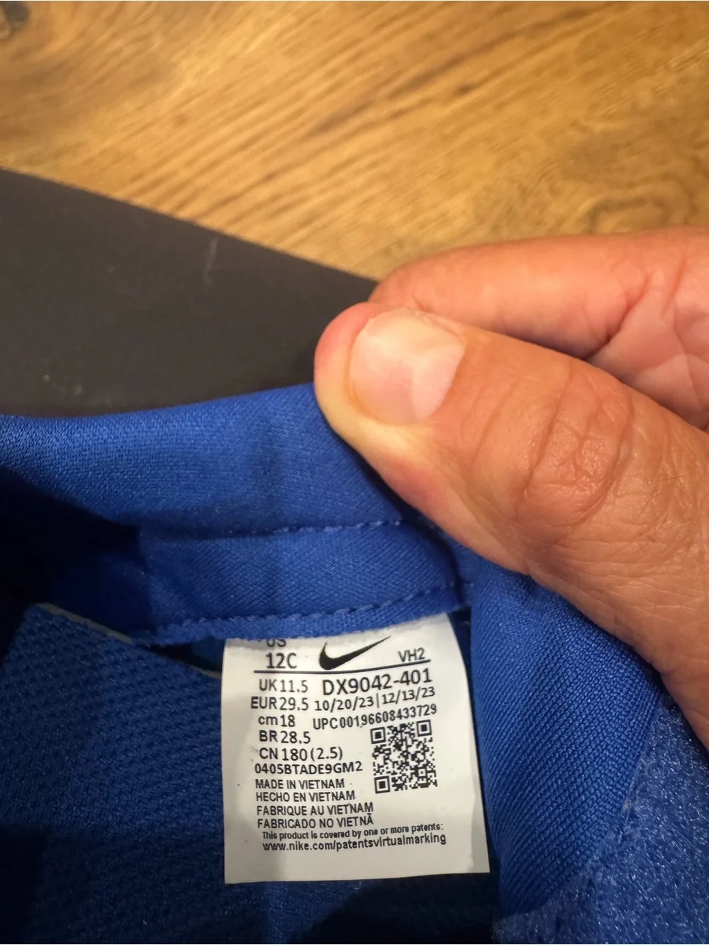 Nike Kids Royal Blue Lightweight Sneakers with White Swoosh